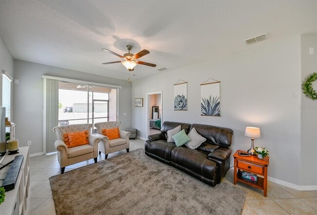 Building Photo - 13529 Crest Lake Dr