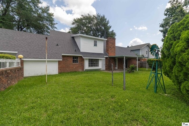 Building Photo - 2700 Anita Ln