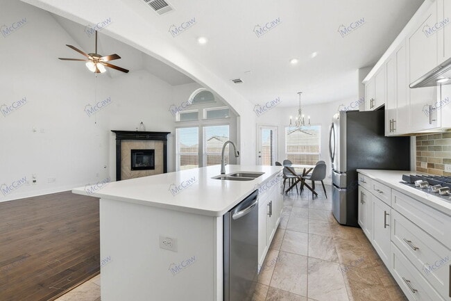 Building Photo - 6700 Palmdale Ln