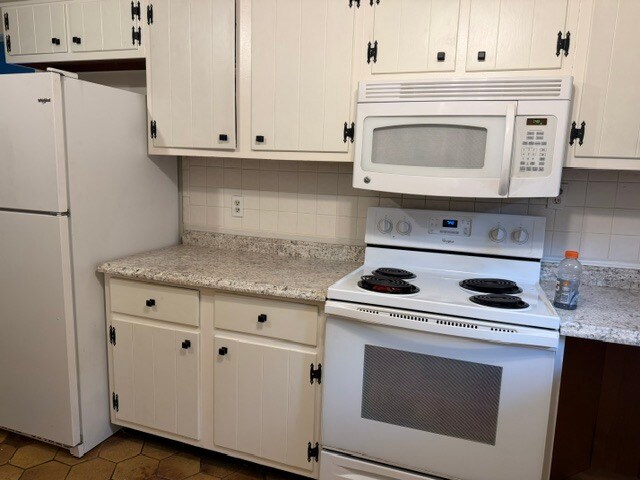 Building Photo - 6400 Cheri Lynn Dr