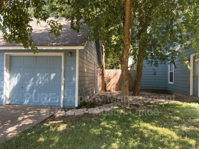 Building Photo - 302 Windridge Village Cove
