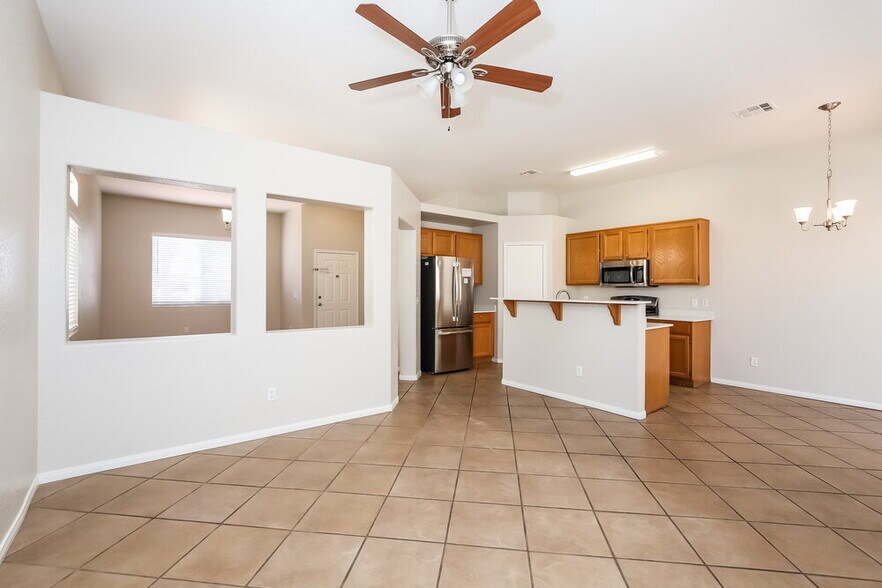 Building Photo - 2114 Heritage Ridge Ave