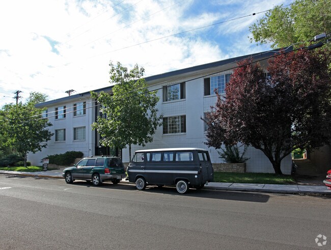 Building Photo - The River Apartments