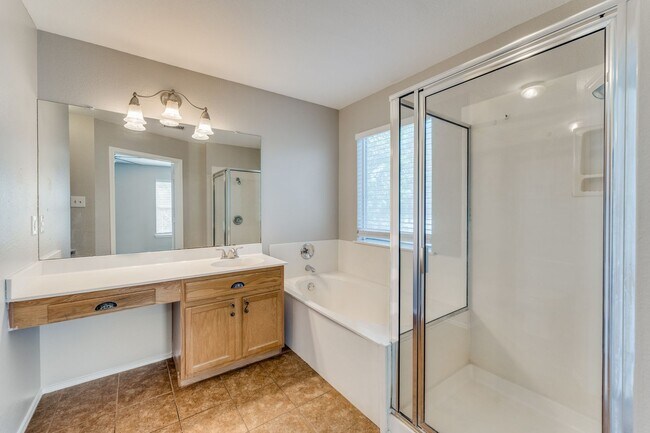 Building Photo - Recently updated home in Pflugerville
