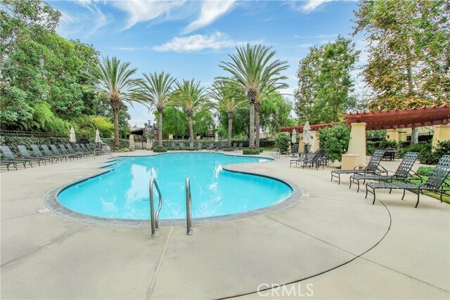 Building Photo - 15 Platinum Cir