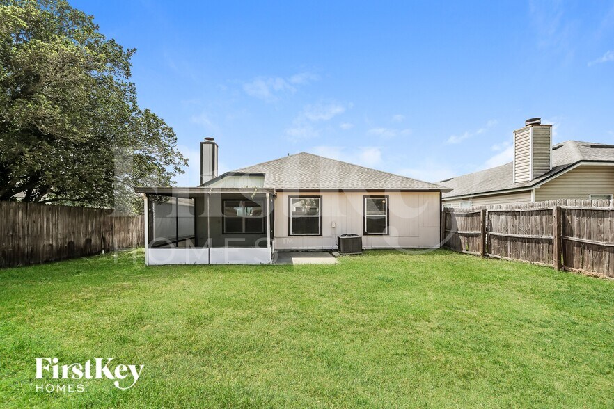 Building Photo - 12365 Mastin Cove Rd