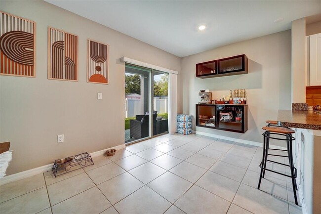 Building Photo - 7225 Spring Snowflake Ave