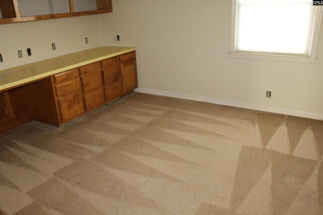 Building Photo - 107 Walden Ct