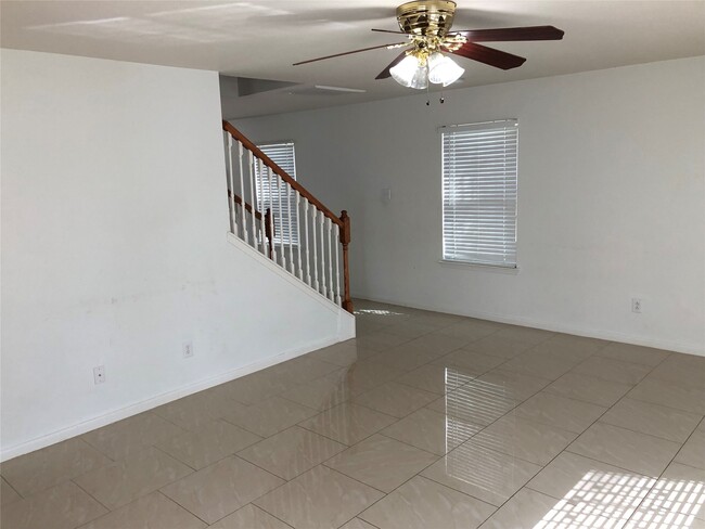 Building Photo - 8531 Ashford Green Ln