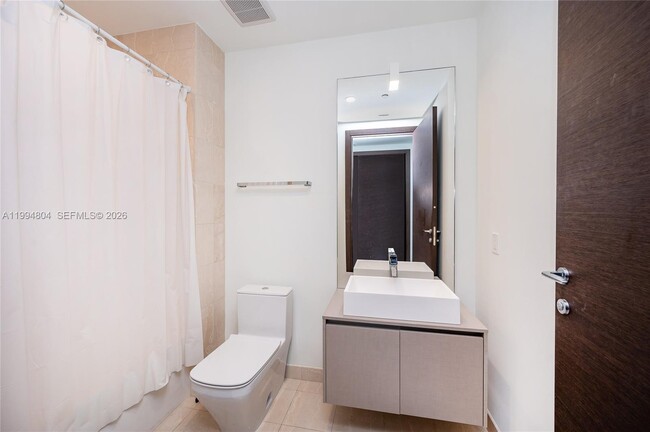 Building Photo - 1000 Brickell Plaza