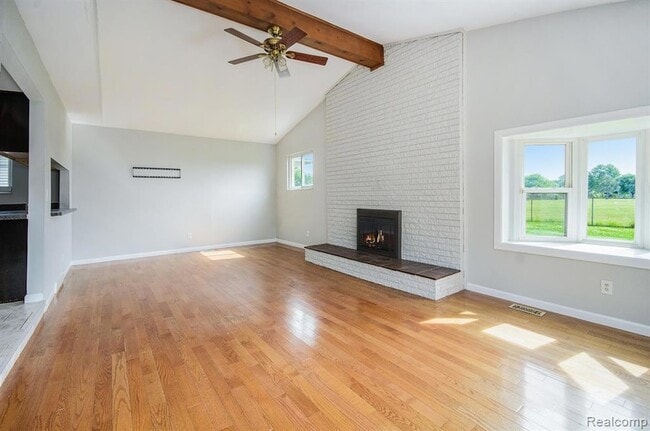 Building Photo - 37718 Douglas Ct