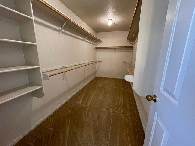 Building Photo - 4-Bedroom House for Rent in Killeen
