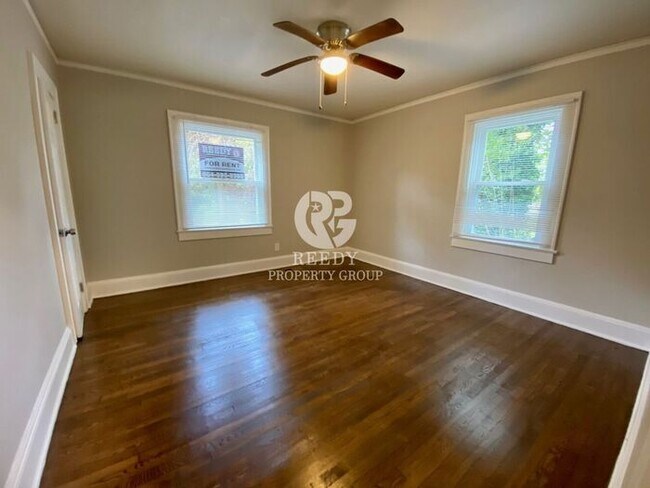 Building Photo - Beautifully renovated Spartanburg Home!