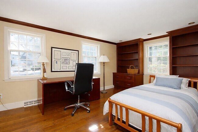 Building Photo - 74 Prynne Ridge Rd