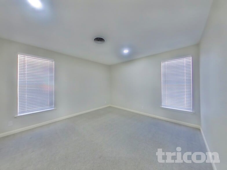 Building Photo - 1928 Canterbury St