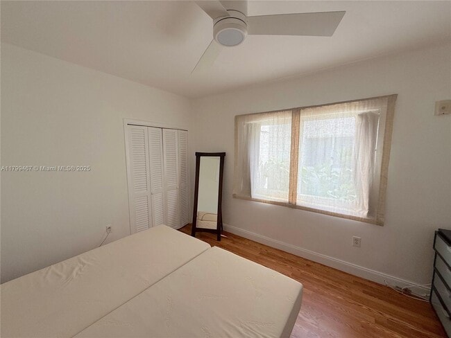 Building Photo - 1110 Venetian Way