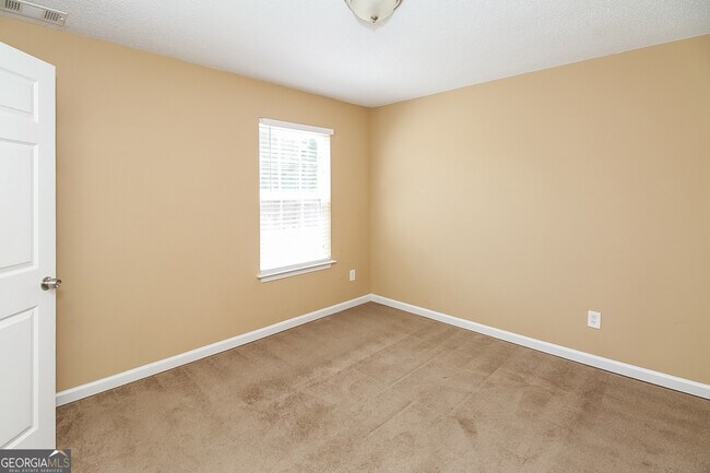 Building Photo - 2051 Registry Ct