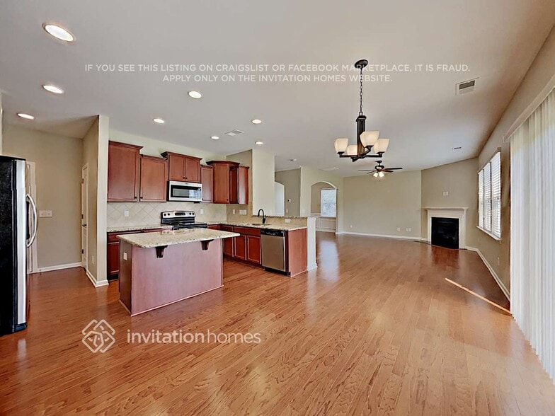 Building Photo - 2425 Flintshire Lane