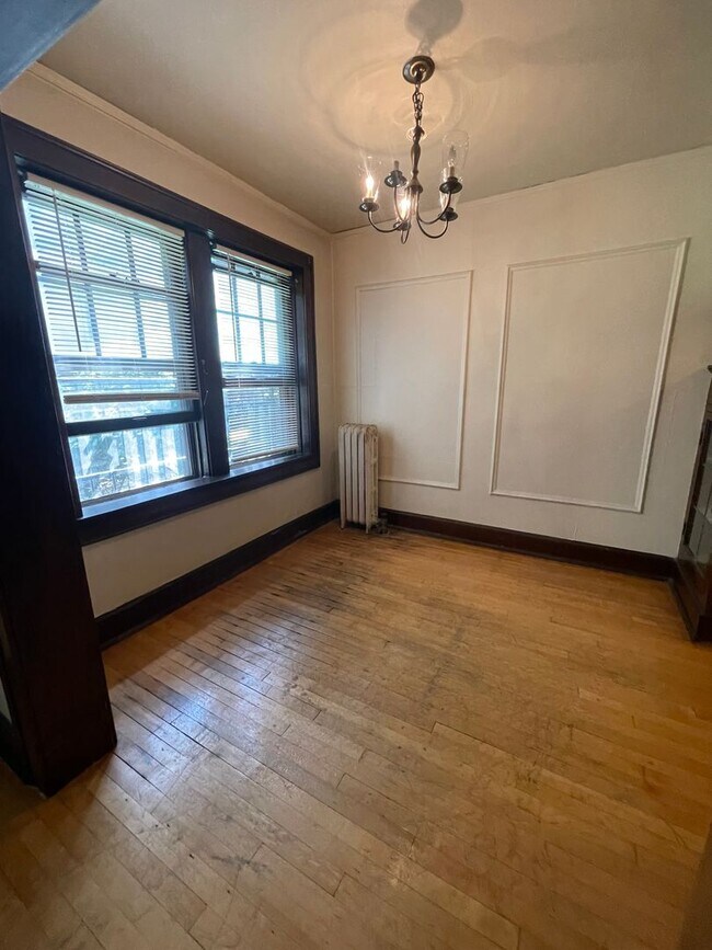 Interior Photo - 2637 N Cramer St