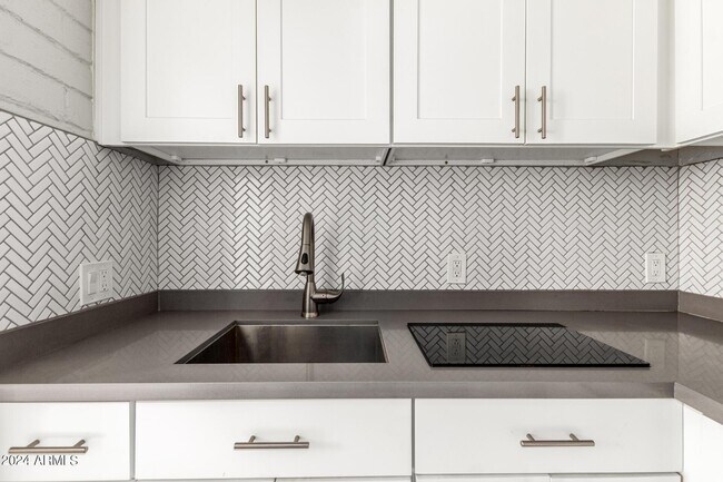 Building Photo - 3027 N 37th St