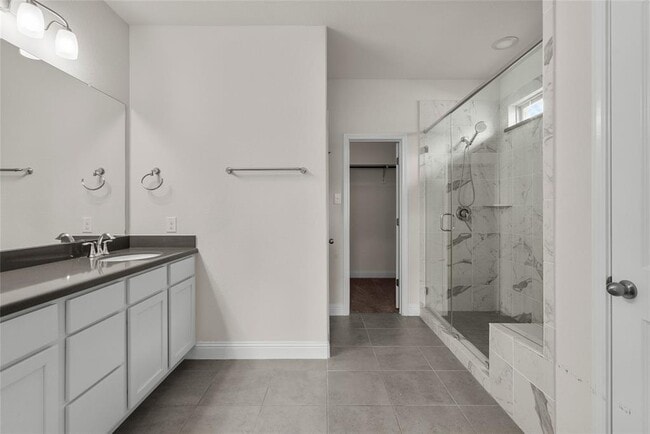 Building Photo - 3622 Pasteur Ln