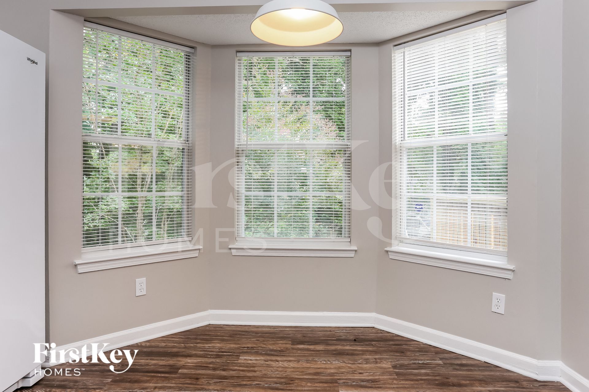 Building Photo - 6319 Hillview Ln