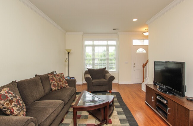 Building Photo - 5930 Obrien Ave