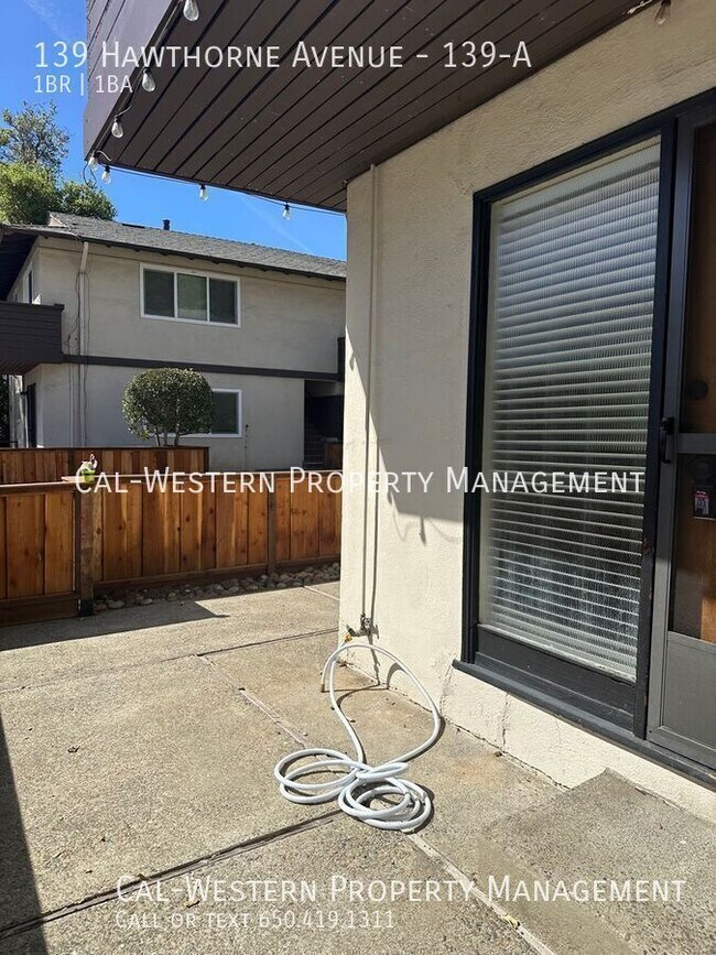 Building Photo - 139 Hawthorne Ave