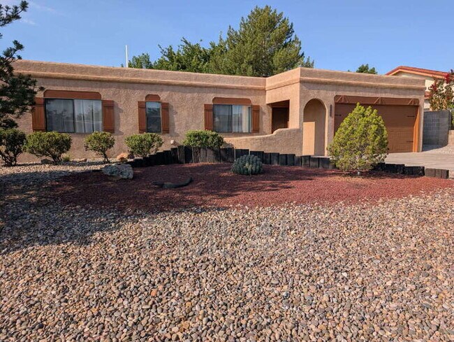 Building Photo - 4800 Choctaw Trail NW
