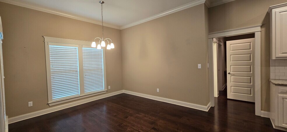 Building Photo - 10937 Warrenton Rd