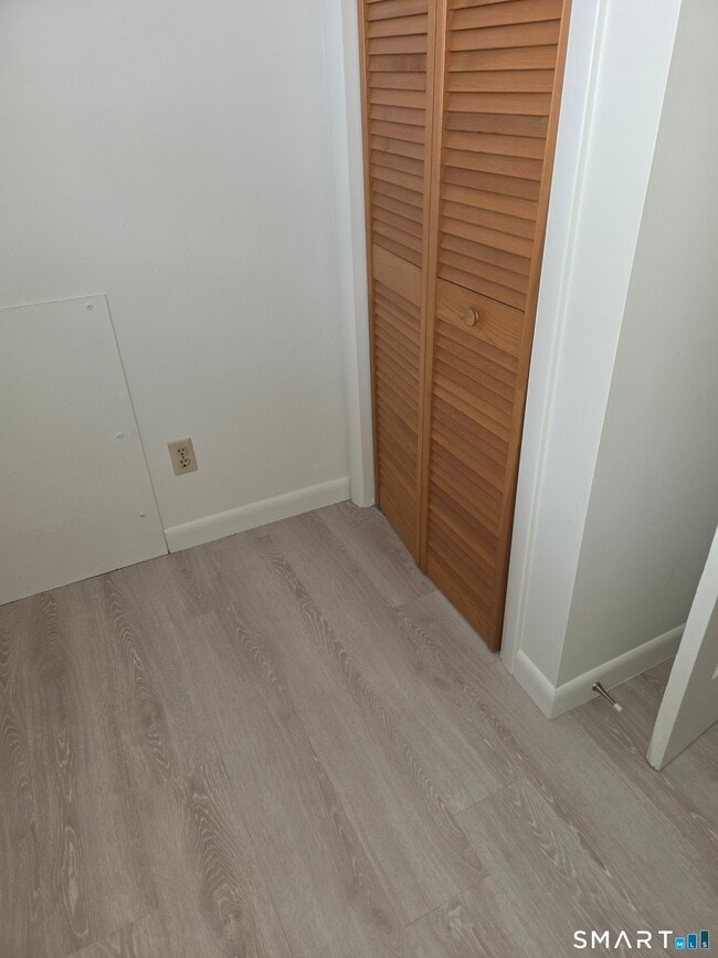 Building Photo - 30 Nichols Ln