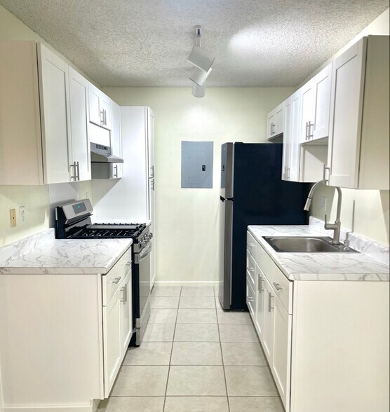 Building Photo - 91-1019-1019 Mikohu St