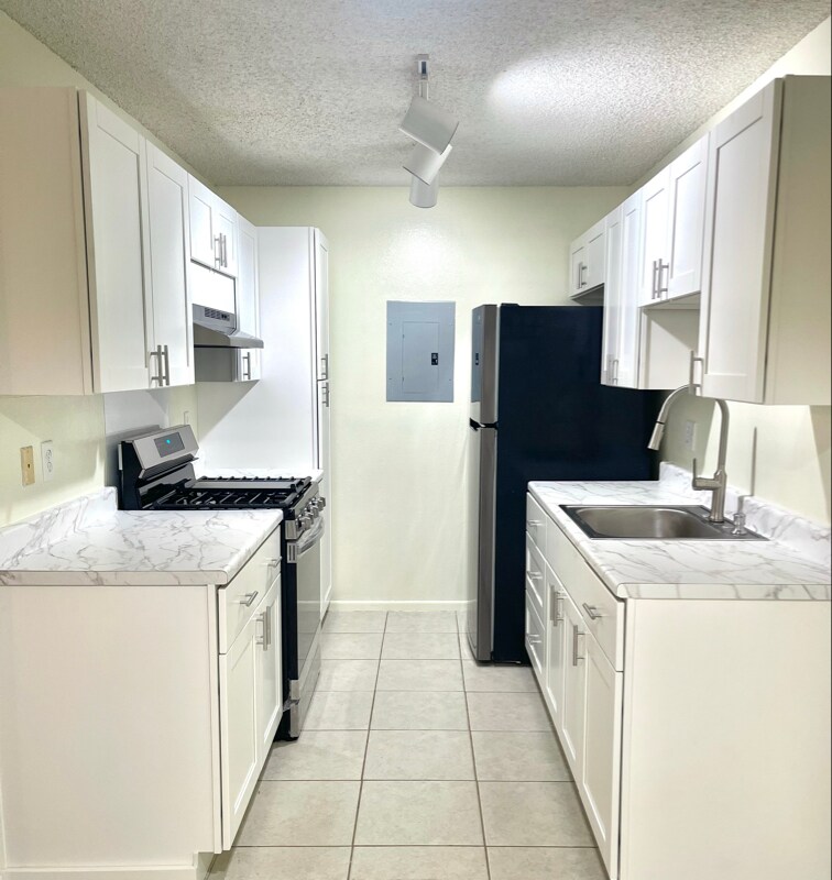 Building Photo - 91-1019-1019 Mikohu St