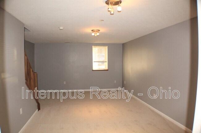 Building Photo - 6522 Crab Apple Dr