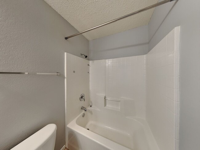 Building Photo - Spacious 3-Bedroom Home with Fireplace & Easy Access to Downtown Fort Worth