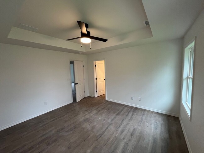 Building Photo - BRAND-NEW 3-bedroom, 2-bath home with Spri...