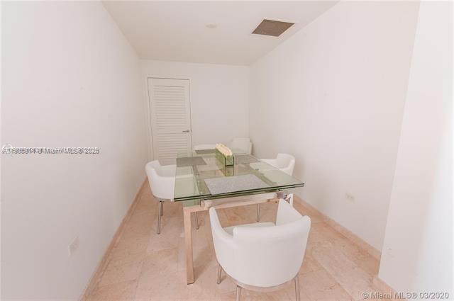 Building Photo - 88 SW 7th St