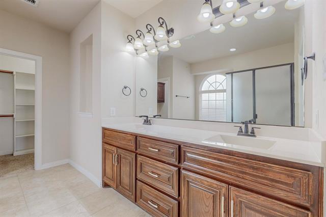 Building Photo - 14105 Sugar Hill Dr