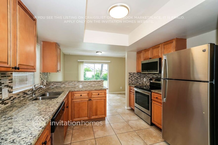 Building Photo - 1618 Crossridge Dr