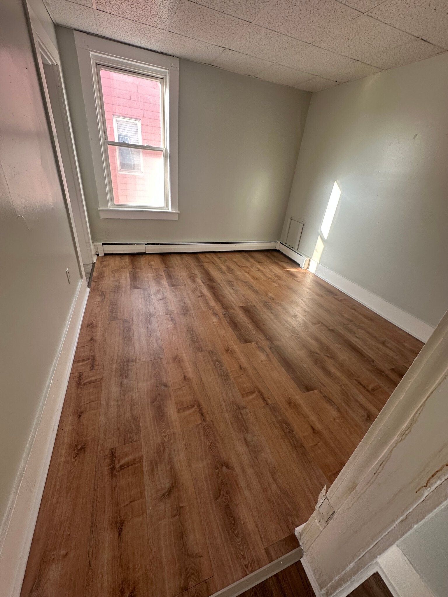 Building Photo - 54 Knox St