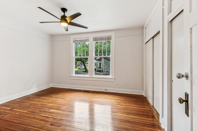 Building Photo - 2506 State St