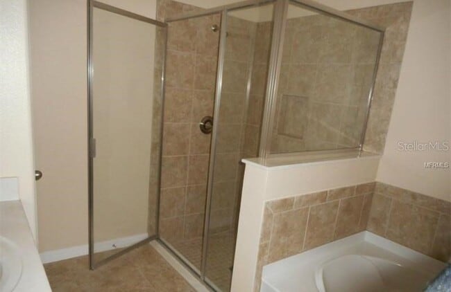 Building Photo - 2343 Beacon Landing Cir