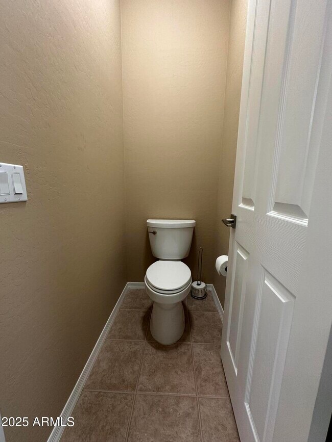 Building Photo - 11489 E Raintree Dr