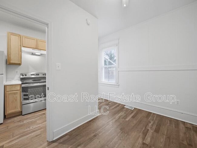 Building Photo - 157 N Conococheague St