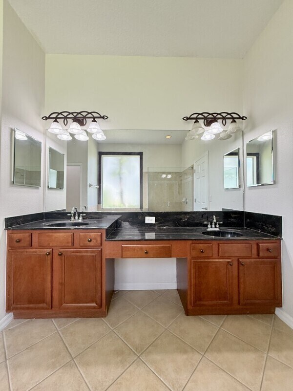 Building Photo - 15224 Kestrelrise Dr