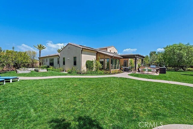 Building Photo - 9 Paniolo Rd