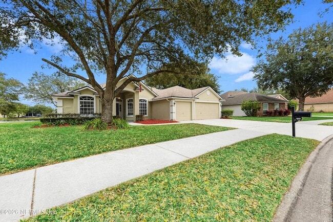 Building Photo - 13844 Fish Eagle Dr W