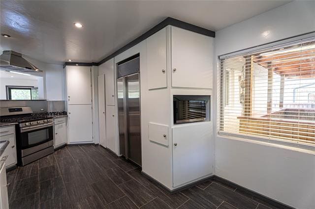 Building Photo - 10231 Pinecrest Dr