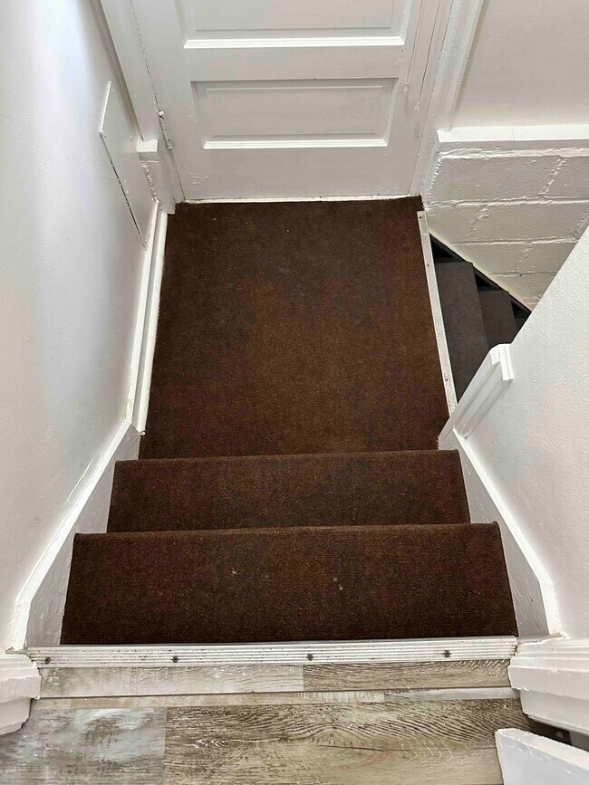 stairs to outside porch - 1919 Columbia Ave