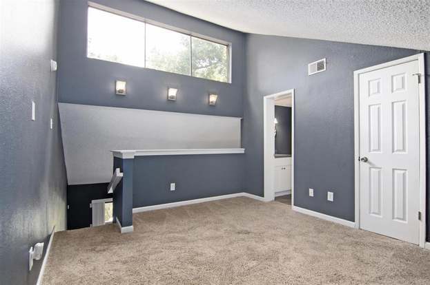 Building Photo - 12900 Walden Rd